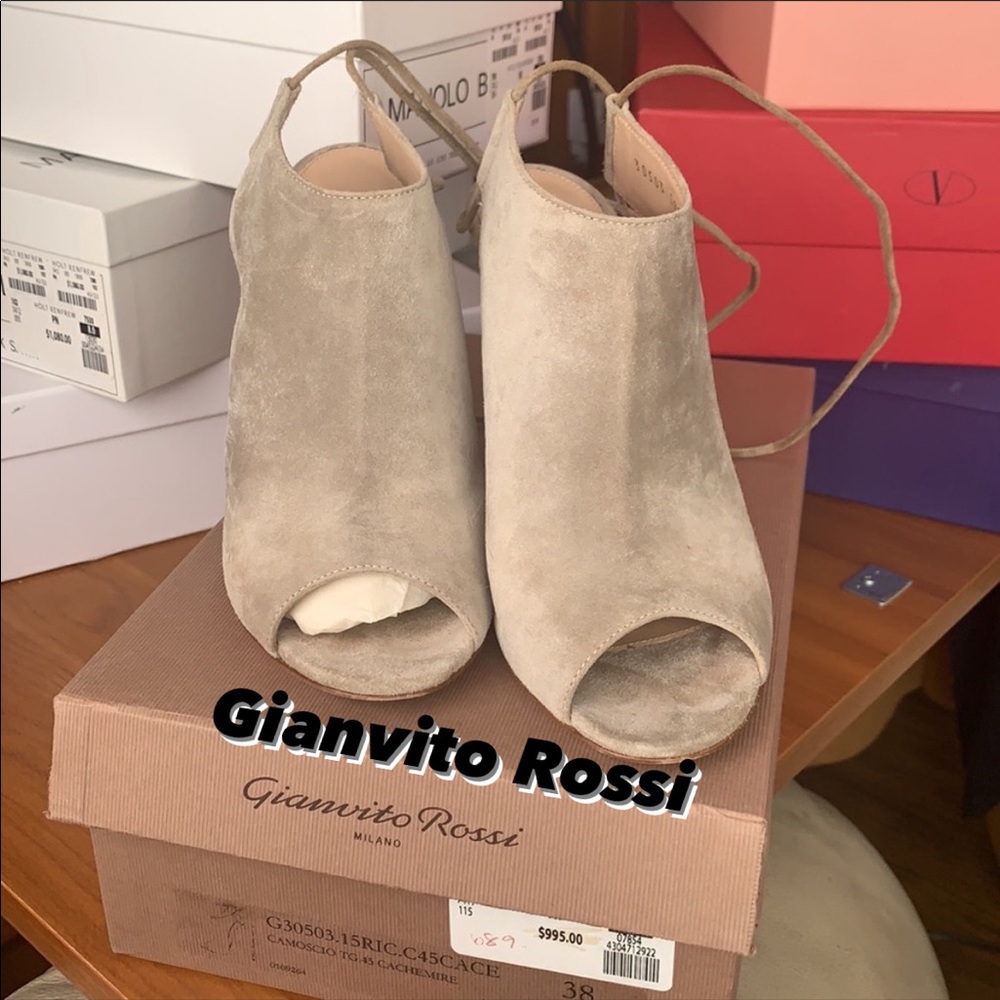 🇨🇦DaySale‼️⬇️Gianvito Rossi Peep toe Heels US 8 - Picture 1 of 7